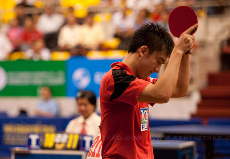 Tay vợt Singapore dành chiến thắng