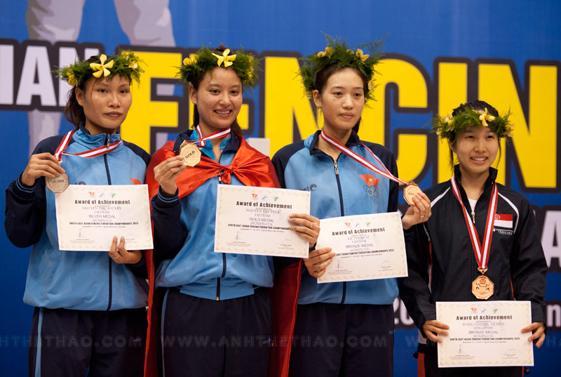 Nguyễn Thị Tươi dành huy chương vàng kiếm liễu nữ