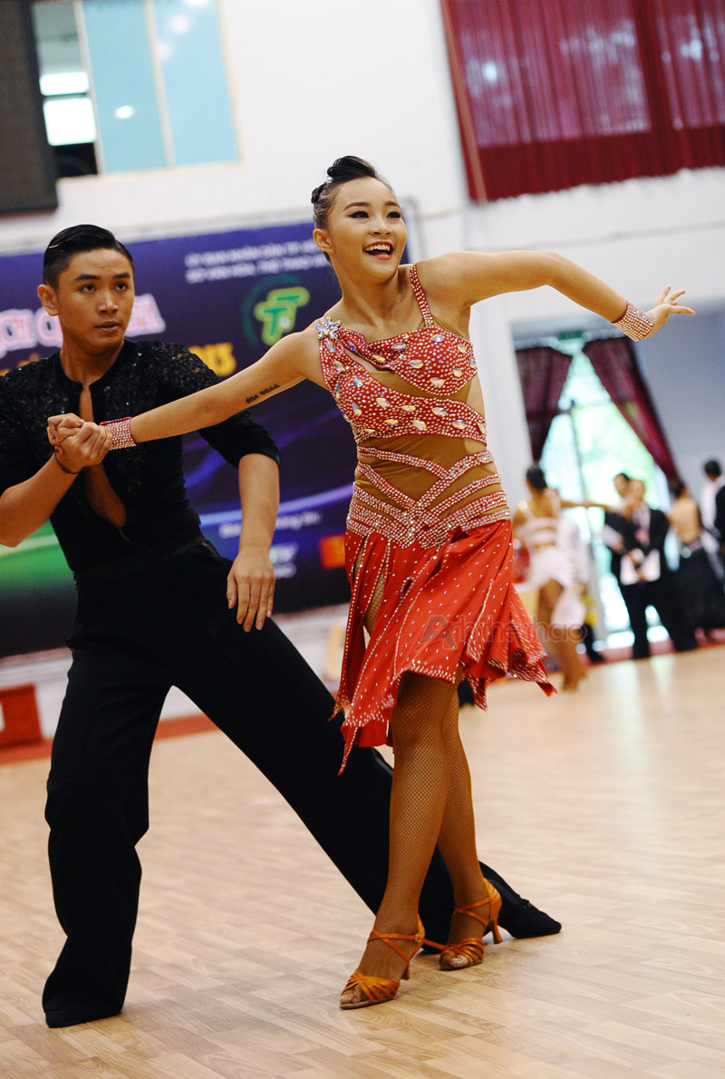 Cặp VĐV đoạt Giải 2 với vũ điệu Latin