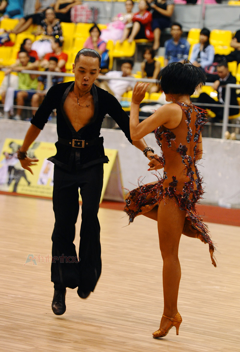 Cặp VĐV đoạt Giải 1 với vũ điệu Latin