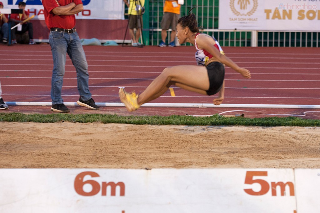 Long Jump: Nhảy xa - VĐV Nguyễn Thị Trúc Mai đạt thành tích 6,25m