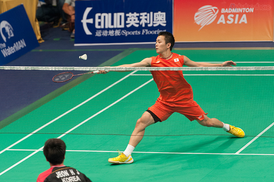 Trận đơn nam diễn ra giữa tay vợt Nhật Bản Kenta Nishimoto với Jeon Hyeok Jin